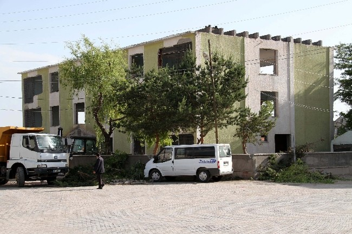 Kütüphane Binasında Güçlendirme Çalışması