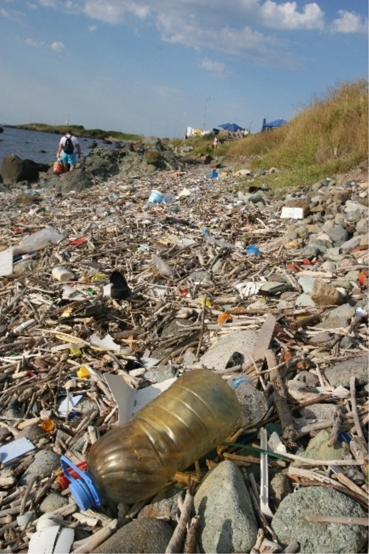 Ordu Kıyıları Plastik Çöplüğü