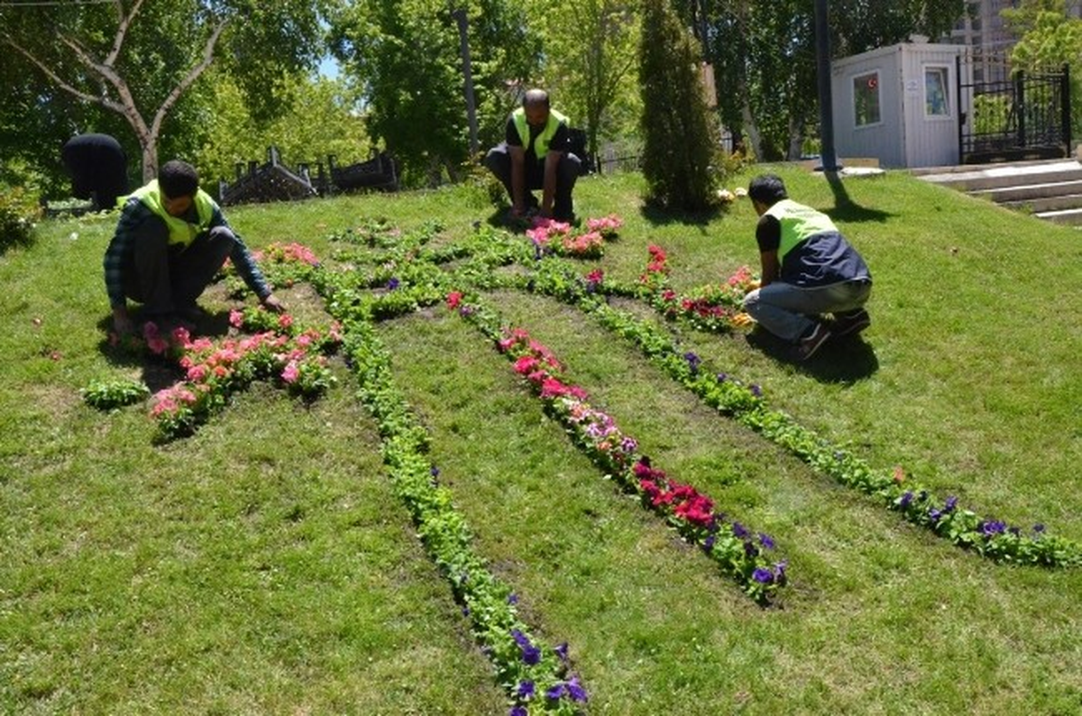 Palandöken Sokakları ve Parkları Çiçek Açtı…