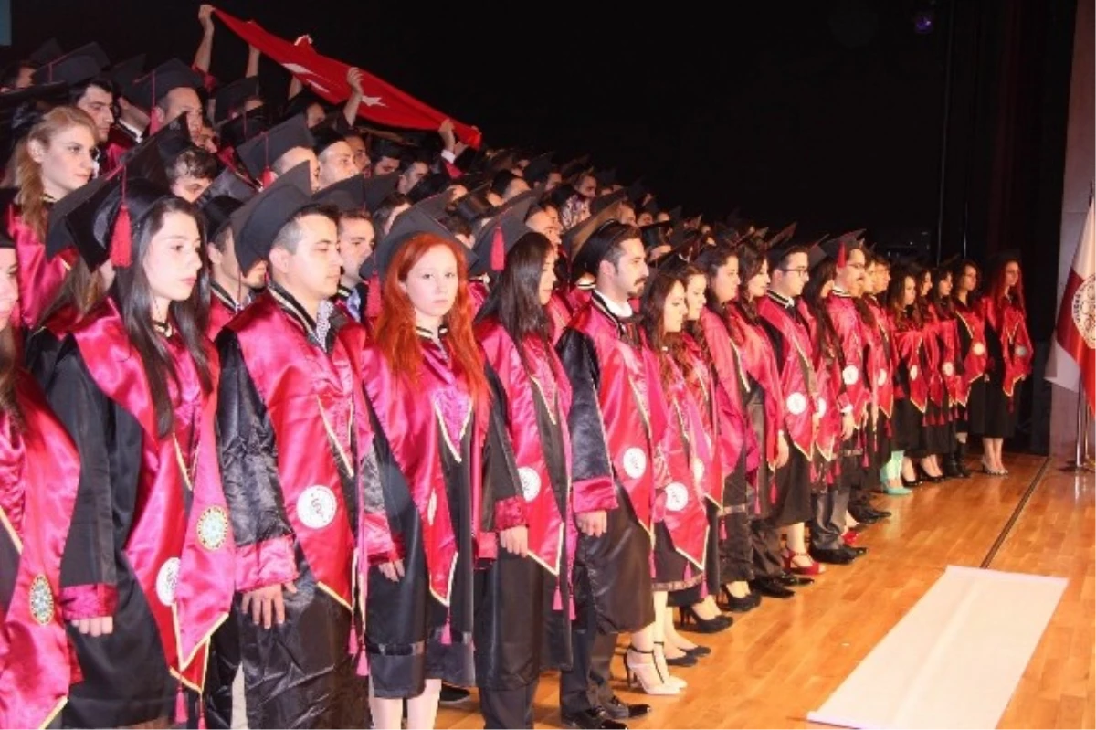 Uludağ Üniversitesi Veterinerlik Fakültesi, 32. Dönem Mezunlarını Verdi