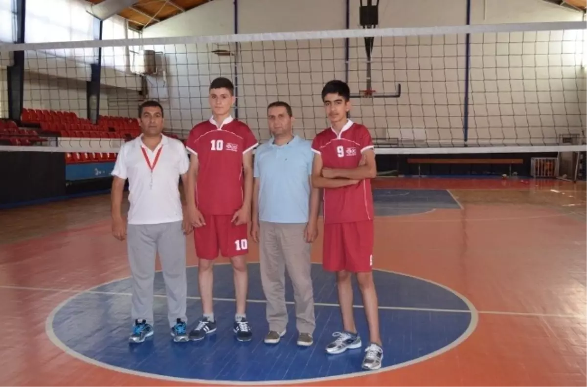 Voleybol Sporcuları Milli Takım Kampına Çağrıldı