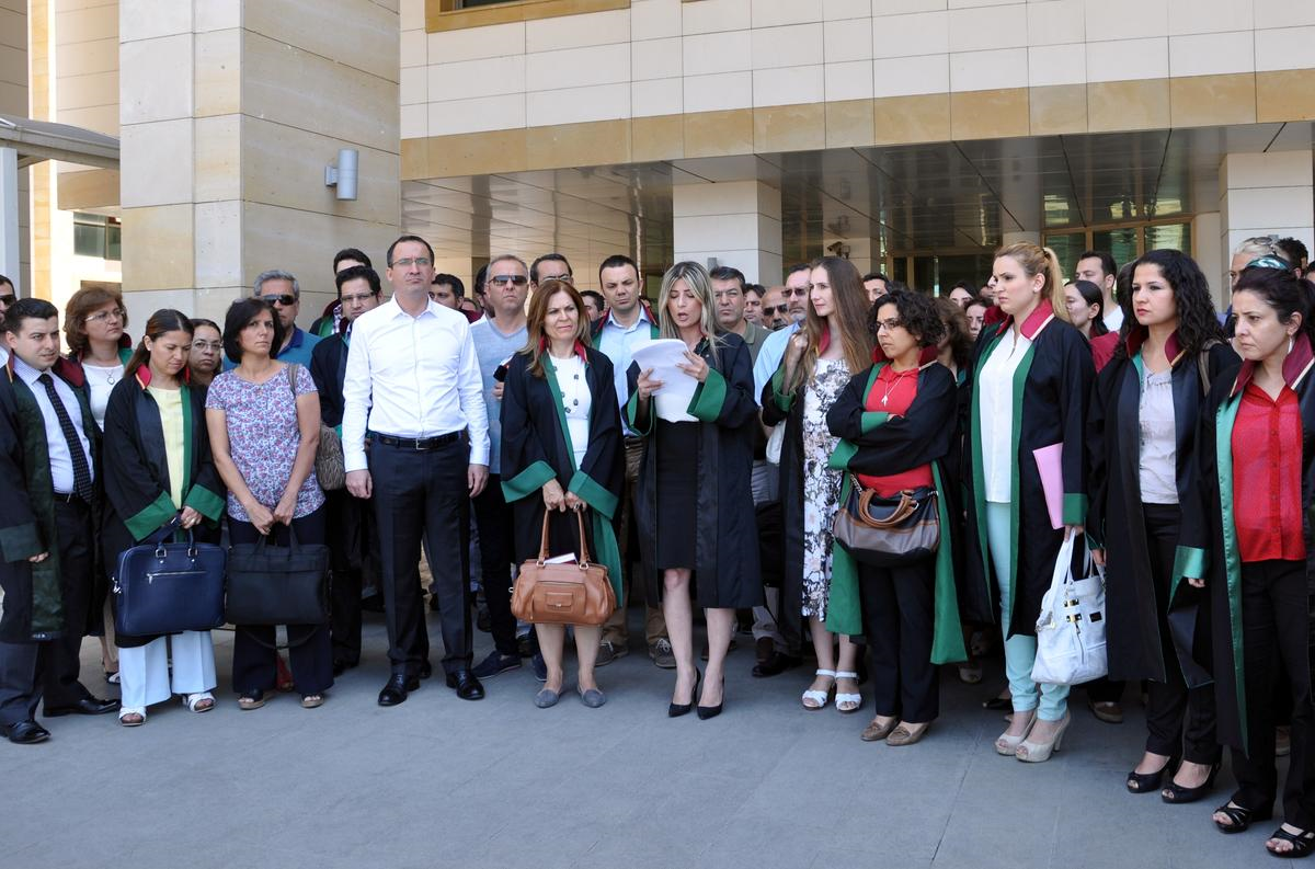 Antalya\'da Avukat ve Maktul Yakınlarına Saldırıya Kınama