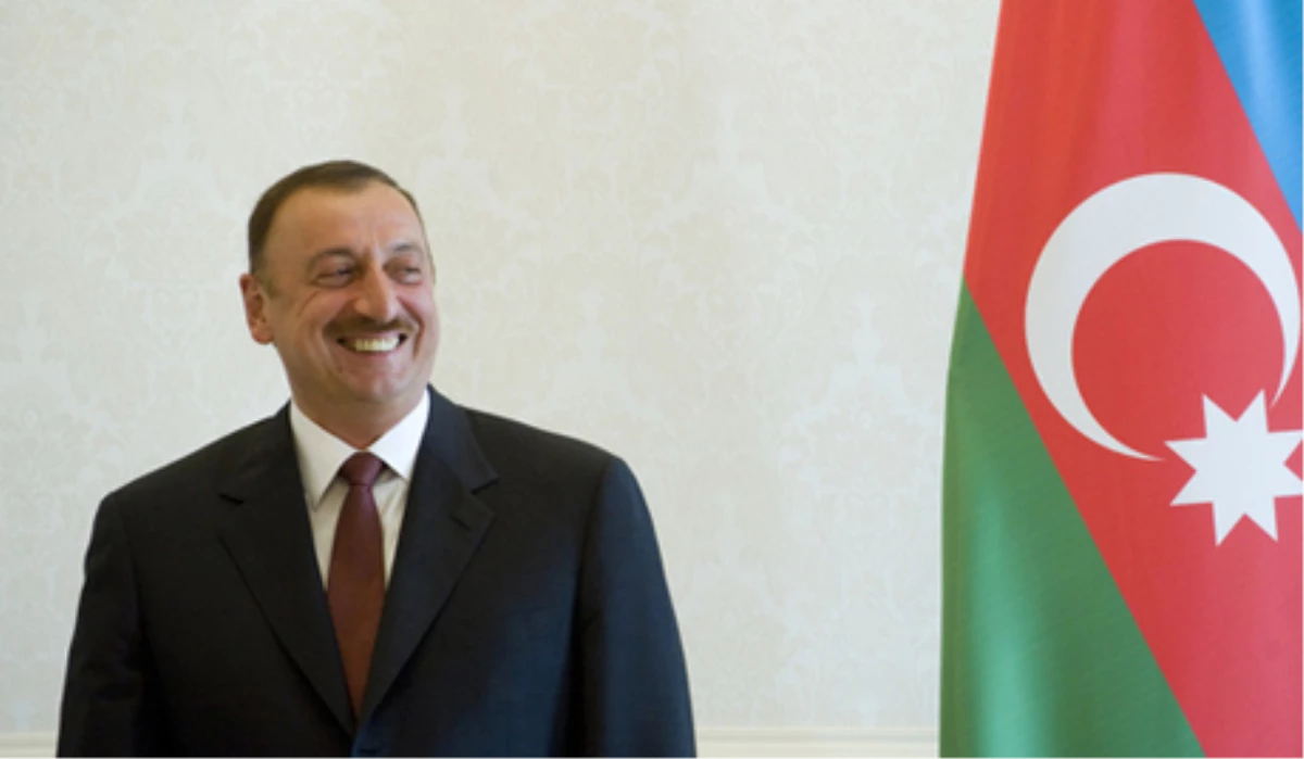 Azerbaycan Cumhurbaşkanı Aliyev Atina\'da