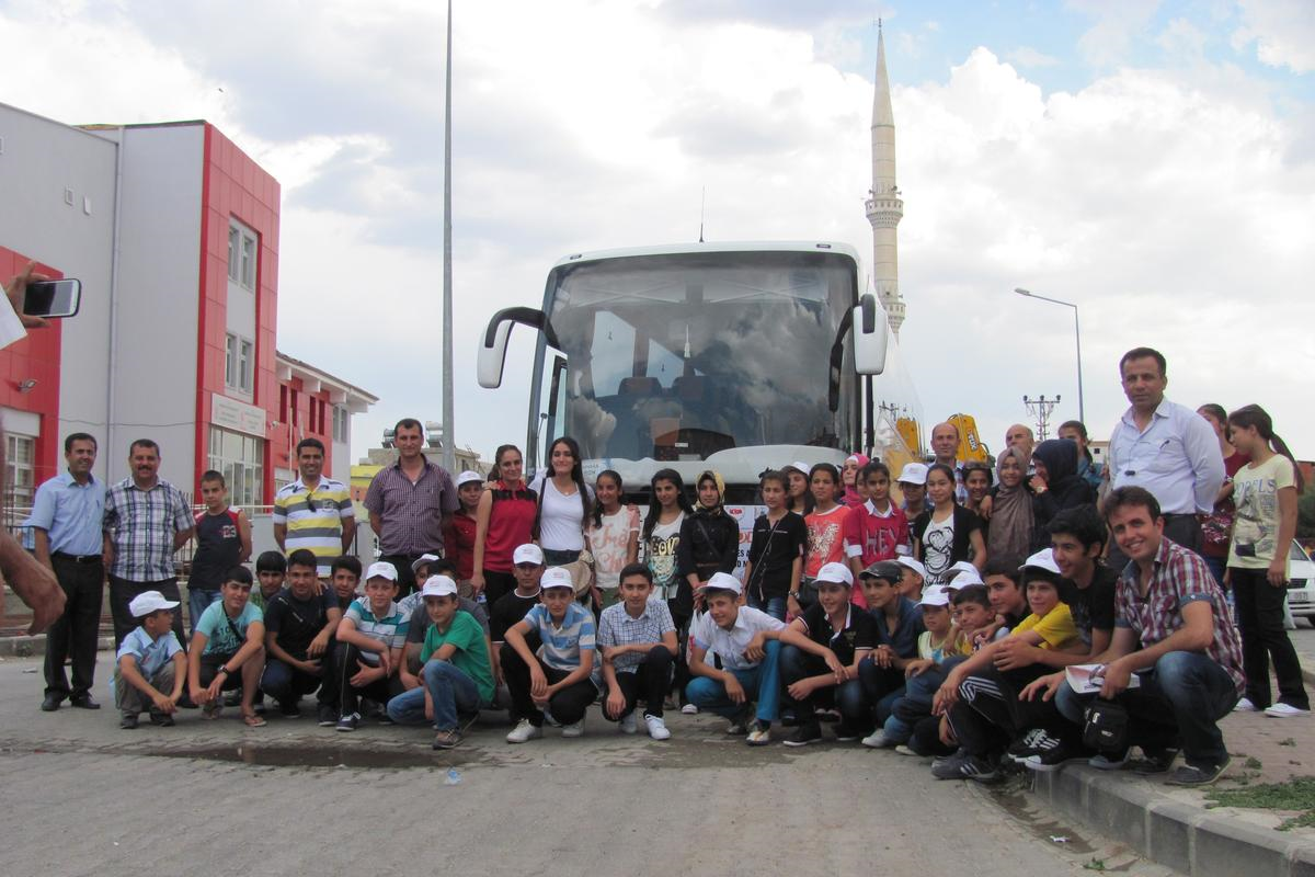 Araban\'da Başarılı Öğrenciler Geziye Gönderildi