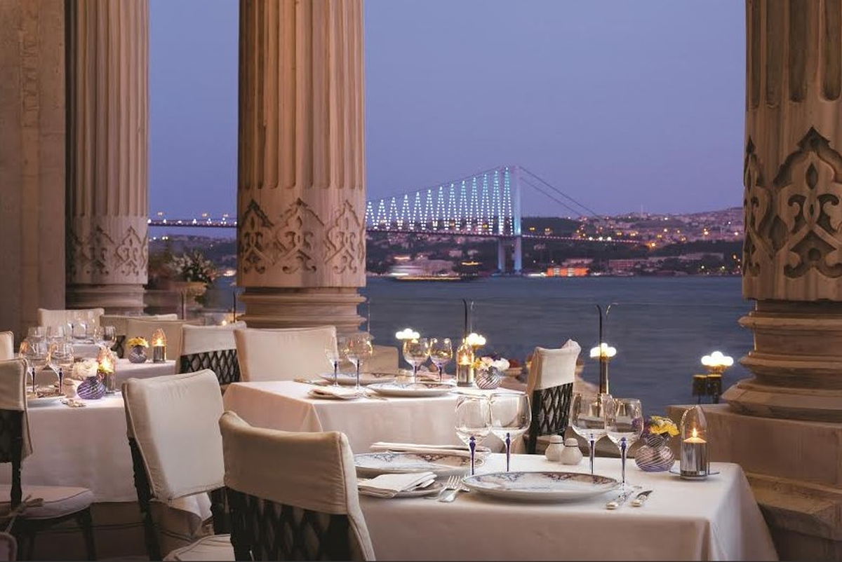 Çırağan Palace Kempinski'de Boğaz'a Nazır İftar