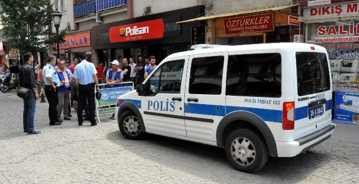 Esnaf ile Zabıtalar Arasında Cep Gerginliği