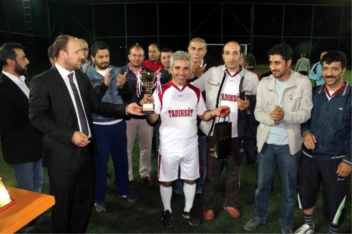 ETSO\'nun Düzenlediği Halı Saha Futbol Turnuvası Tamamlandı