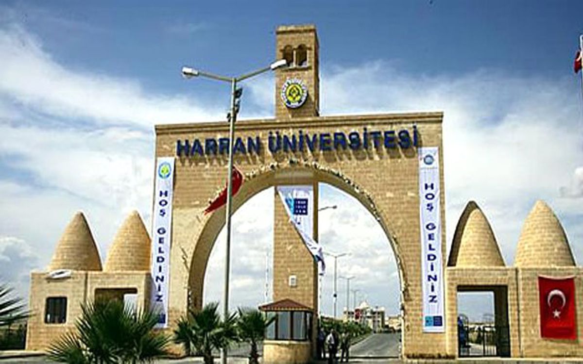 Harran Üniversitesi\'ne Öğrencilerden Tepki