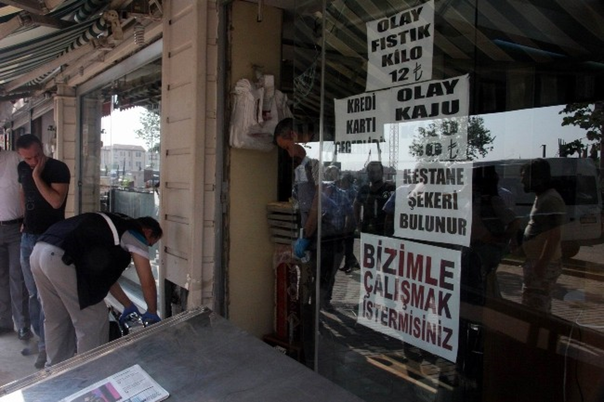 Kasayı Açamayınca Çerez Çaldılar