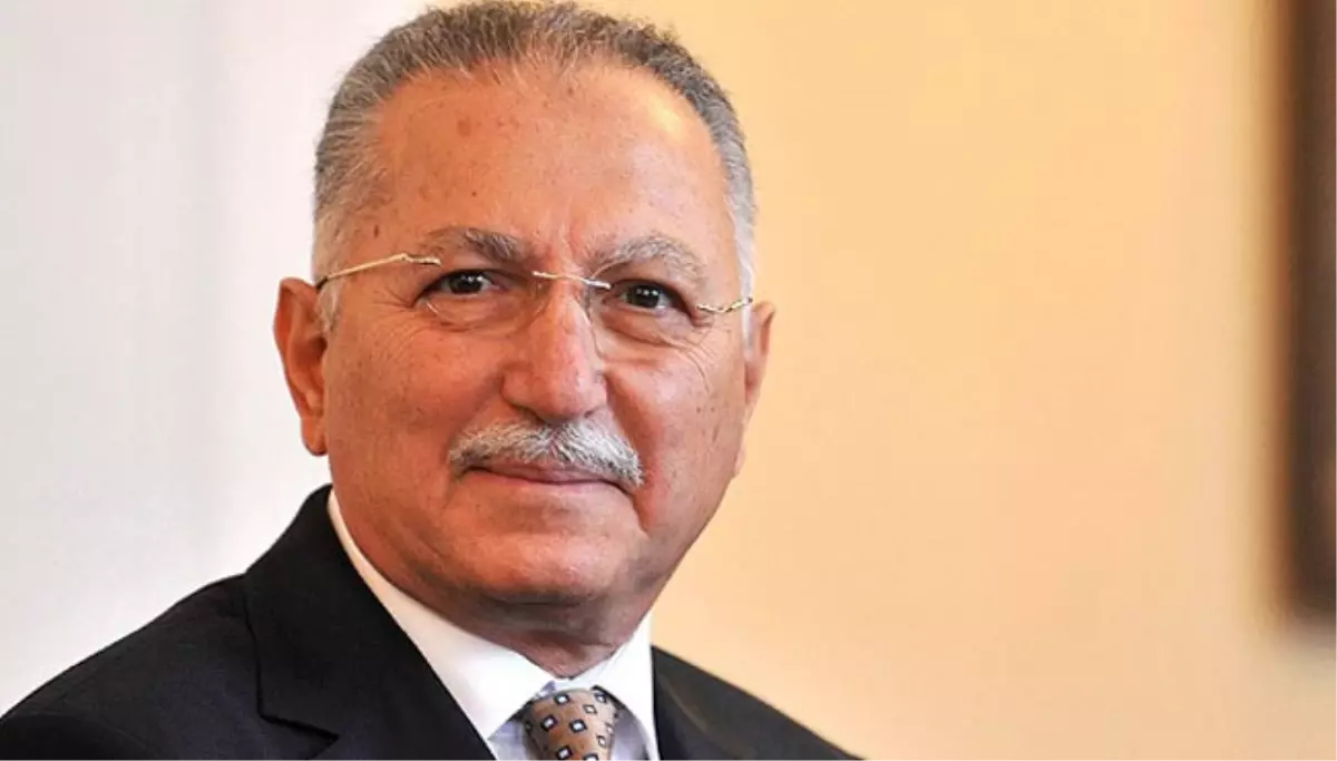 Ak Partili Özdağ: İhsanoğlu\'nun Aday Gösterilmesi CHP ve MHP\'nin Acziyetinin Bir Eseridir