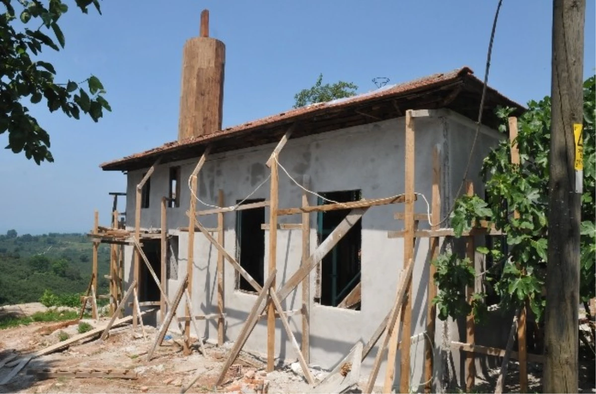 Akçakoca\'da Tarihi Cami Restore Ediliyor