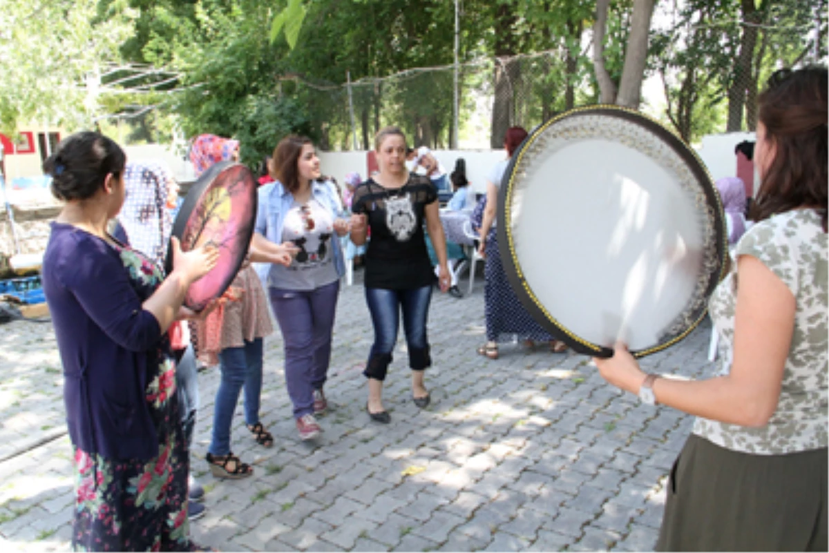 Bismilli Kadınlara Yılsonu Etkinliği Düzenlendi