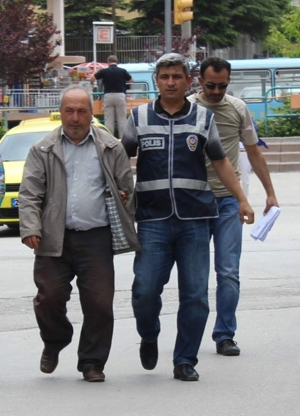 Eskişehir\'de Silahlı Saldırı: 2 Yaralı