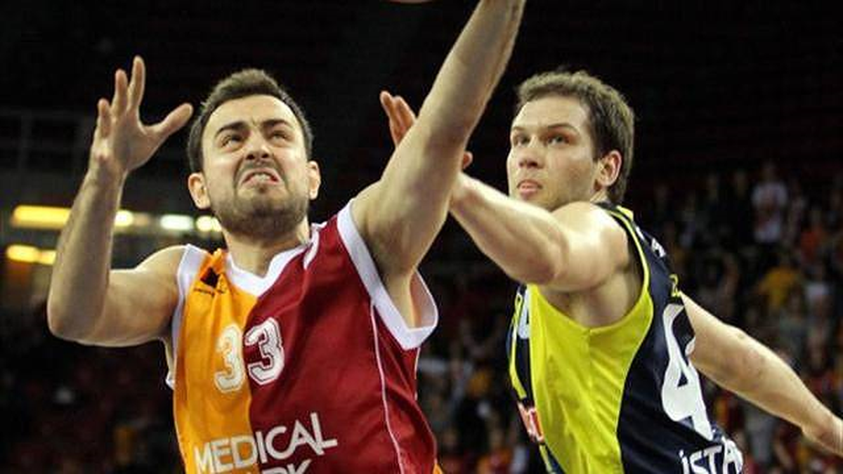 Fenerbahçe Ülker, Galatasaray Liv Hospital Maçını Bekliyor