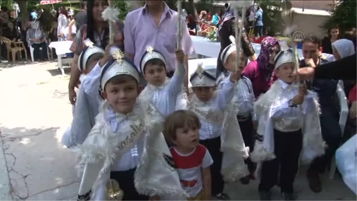 Sadettin Saran\'dan sünnet şöleni -