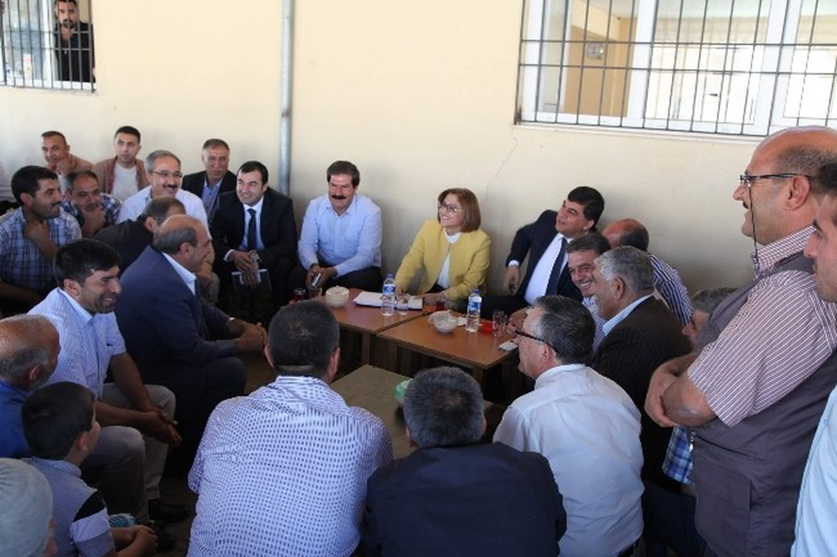 Şahin, Canlı Hayvan Pazarı Esnafı Daha İyi Şartlarda Hizmet Verecek