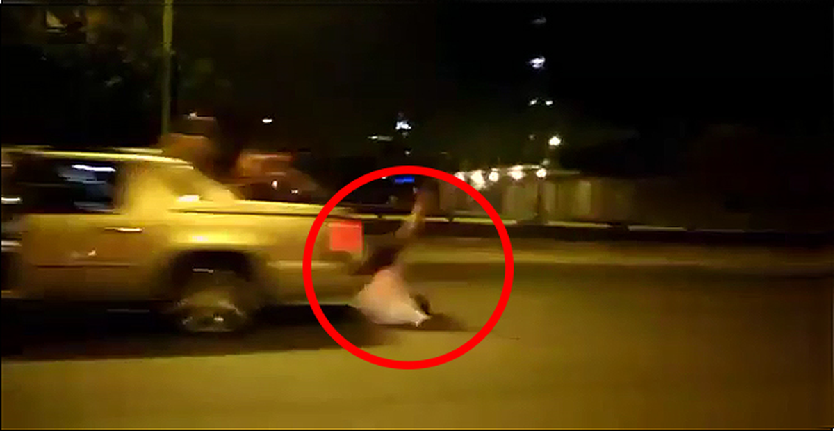 Yolda Arabanın Üstünde Giderken Kendini Yerde Buldu