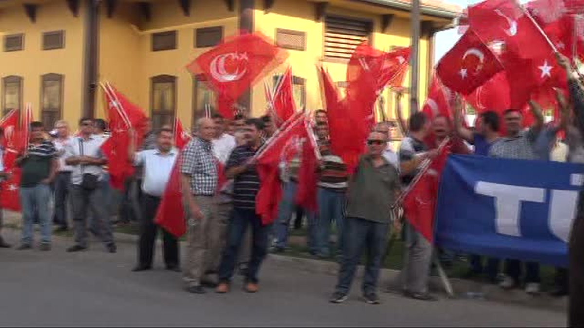 Antalya\'da Özelleştirmeler Protesto Edildi