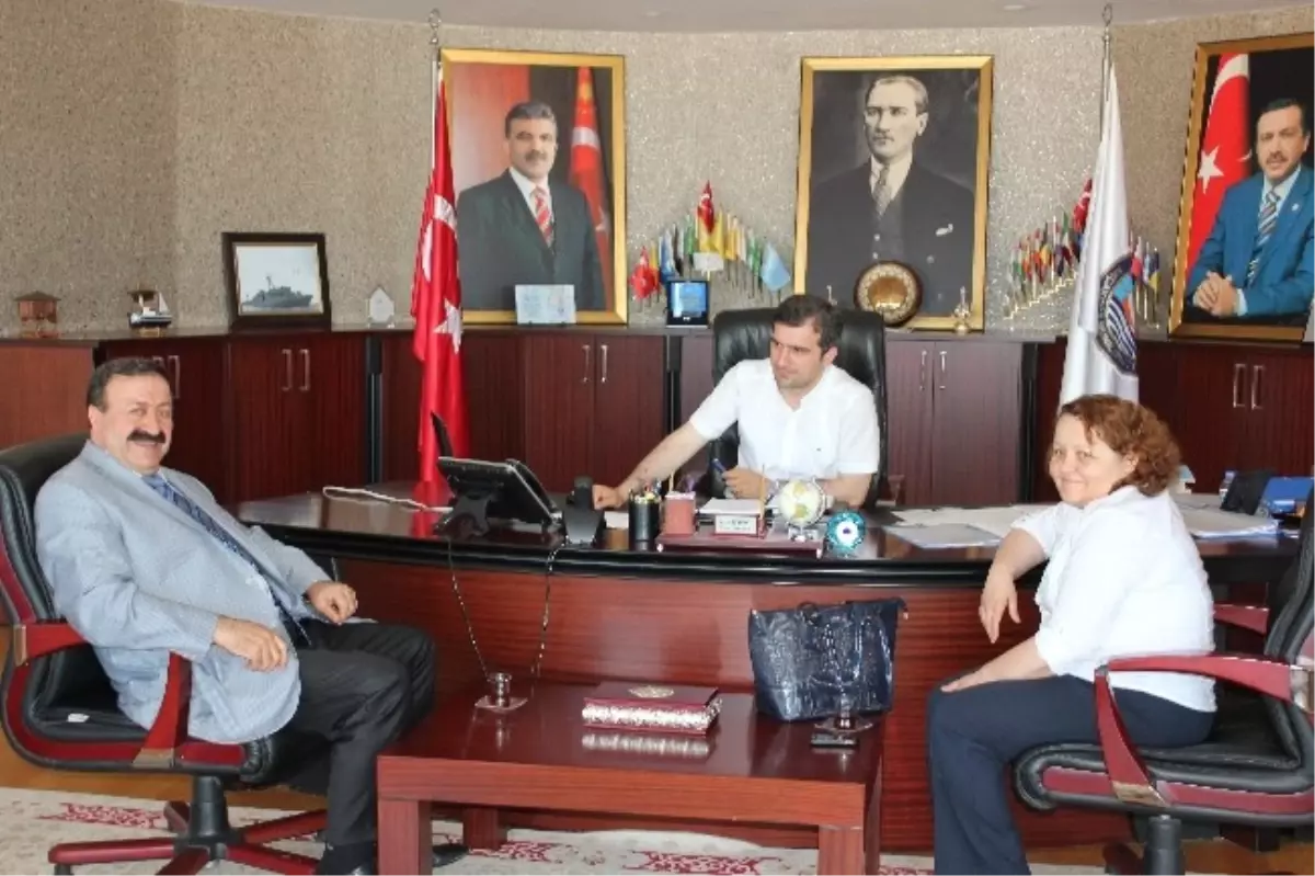 Bem-Bir-Sen Genel Başkan Yardımcısı Medeni Sevinç, Cüneyt Yemenici\'yi Ziyaret Etti