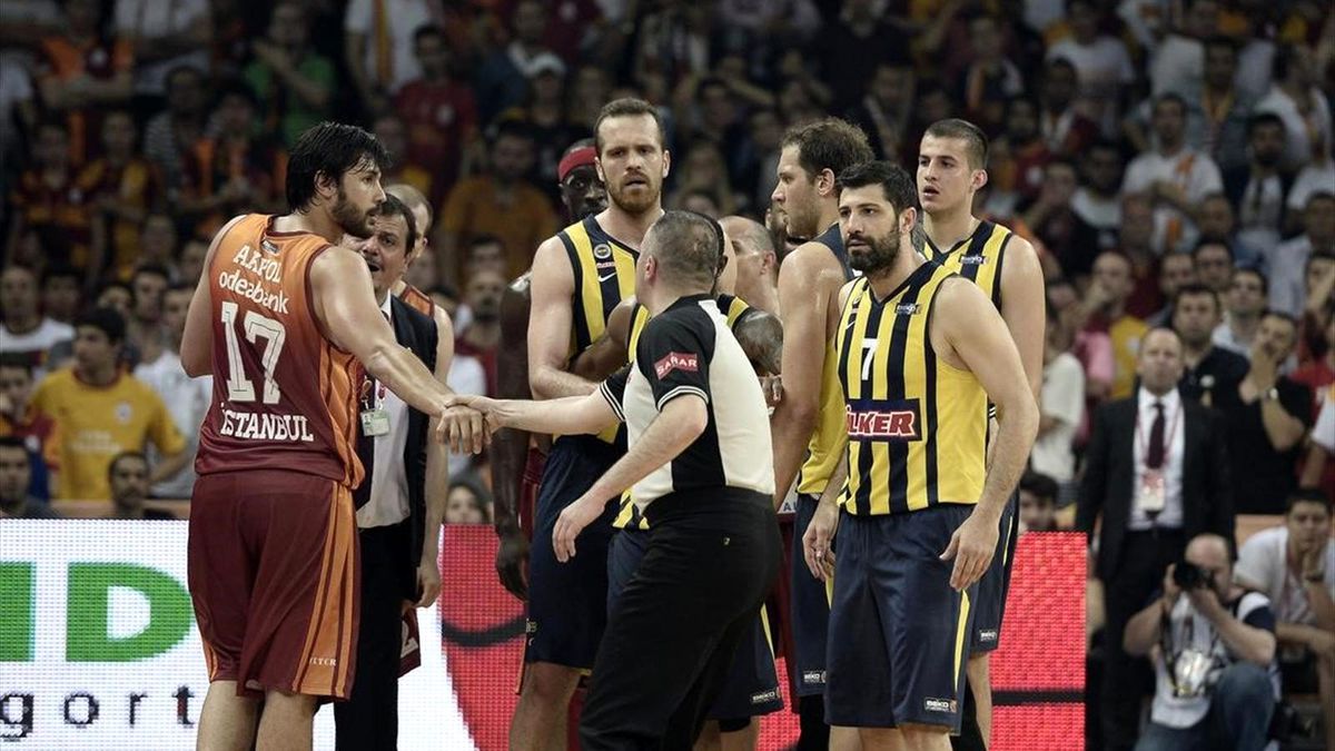 Galatasaray Sahaya Çıkmadı / Fenerbahçe Şam...