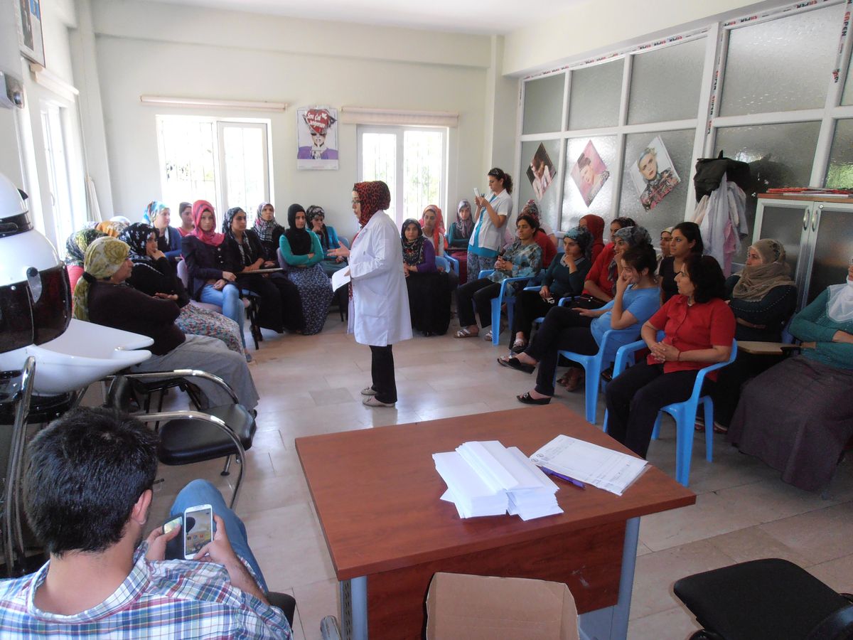 Kadın Atölyesi\'nden Kanserde Erken Teşhis Semineri
