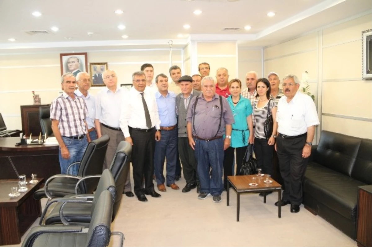 Mersin CHP İl Yönetiminden MHP\'li Başkana Ziyaret