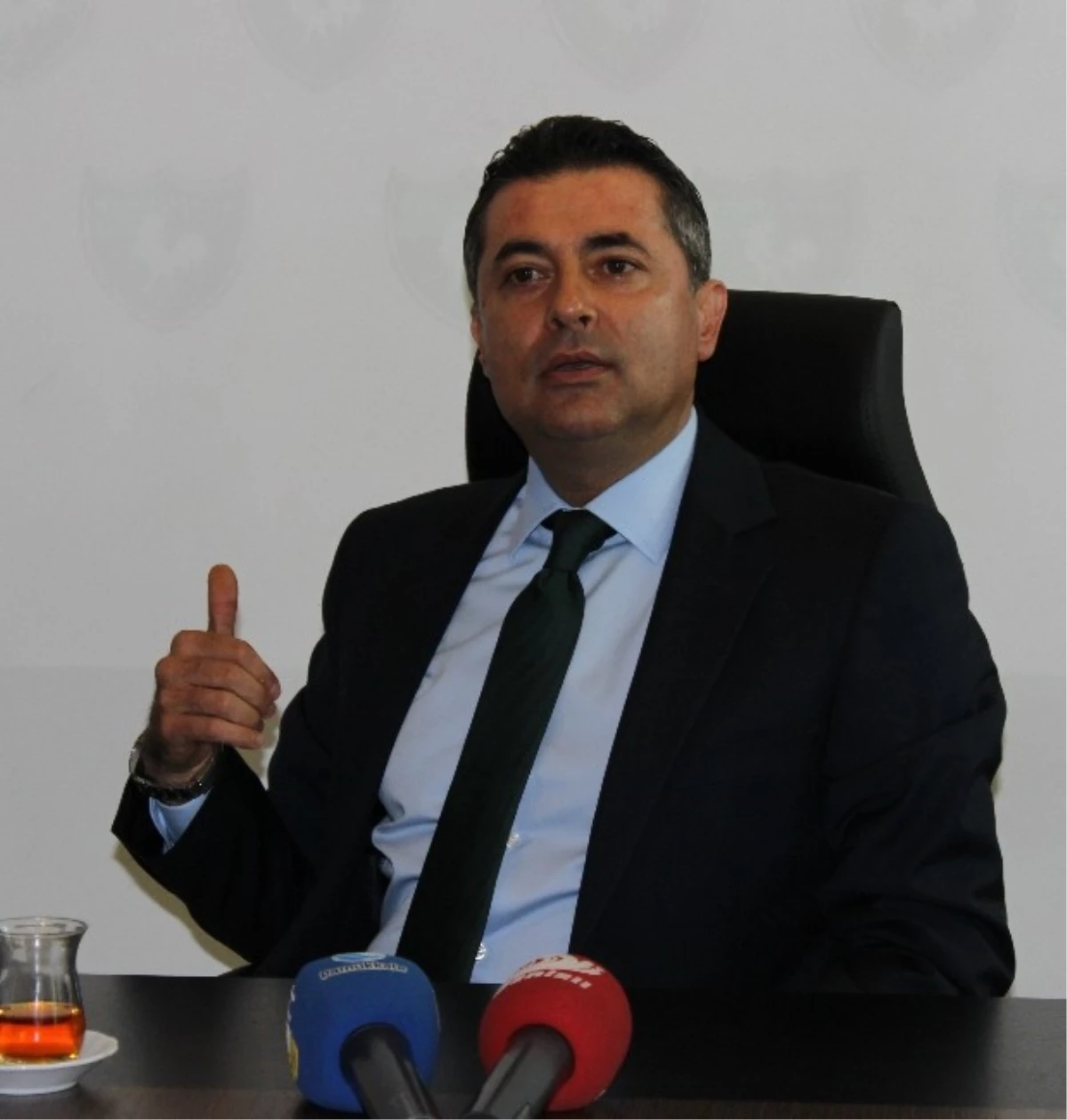 Tekden Denizlispor\'da, Kıbrıslıoğlu Başkan Adaylığını Açıkladı