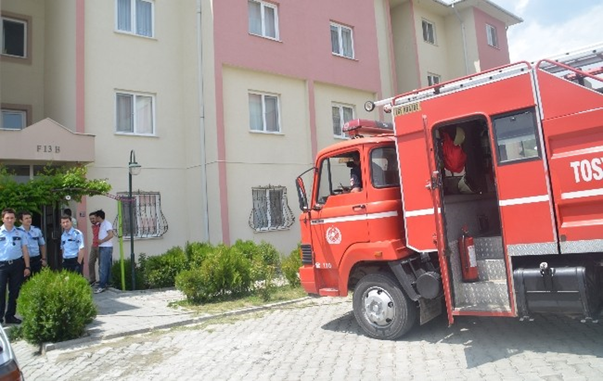 Tosya\'da Toplu Konutlarda Yangın Tehlikesi