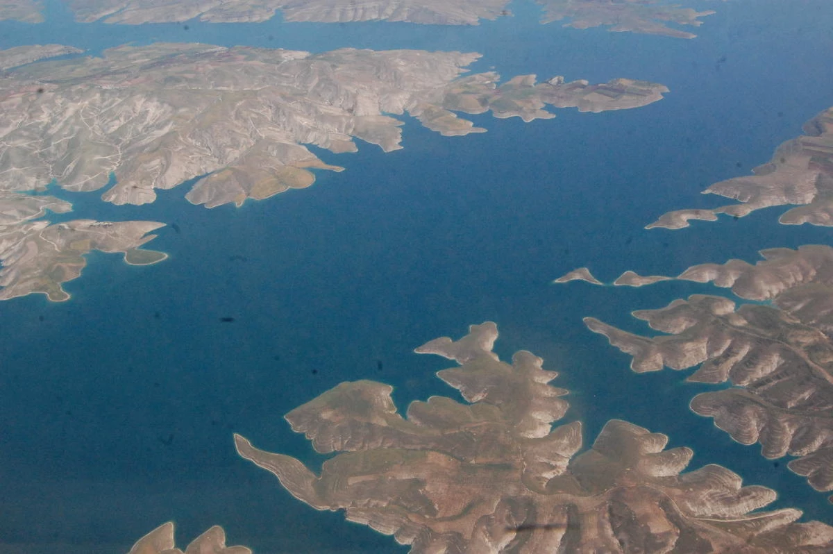 Türkiye\'nin En Büyük Barajında Endişeye Gerek Yok"