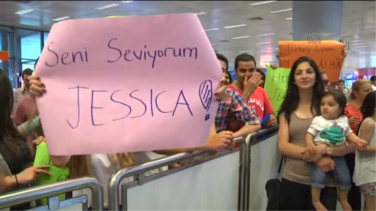 Aktrist Jessica Alba Türkiye\'ye geldi -