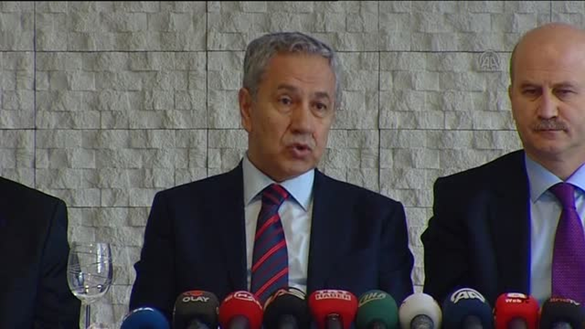 Arınç: "AYM\'nin kararıyla mahçup olmalılar" -