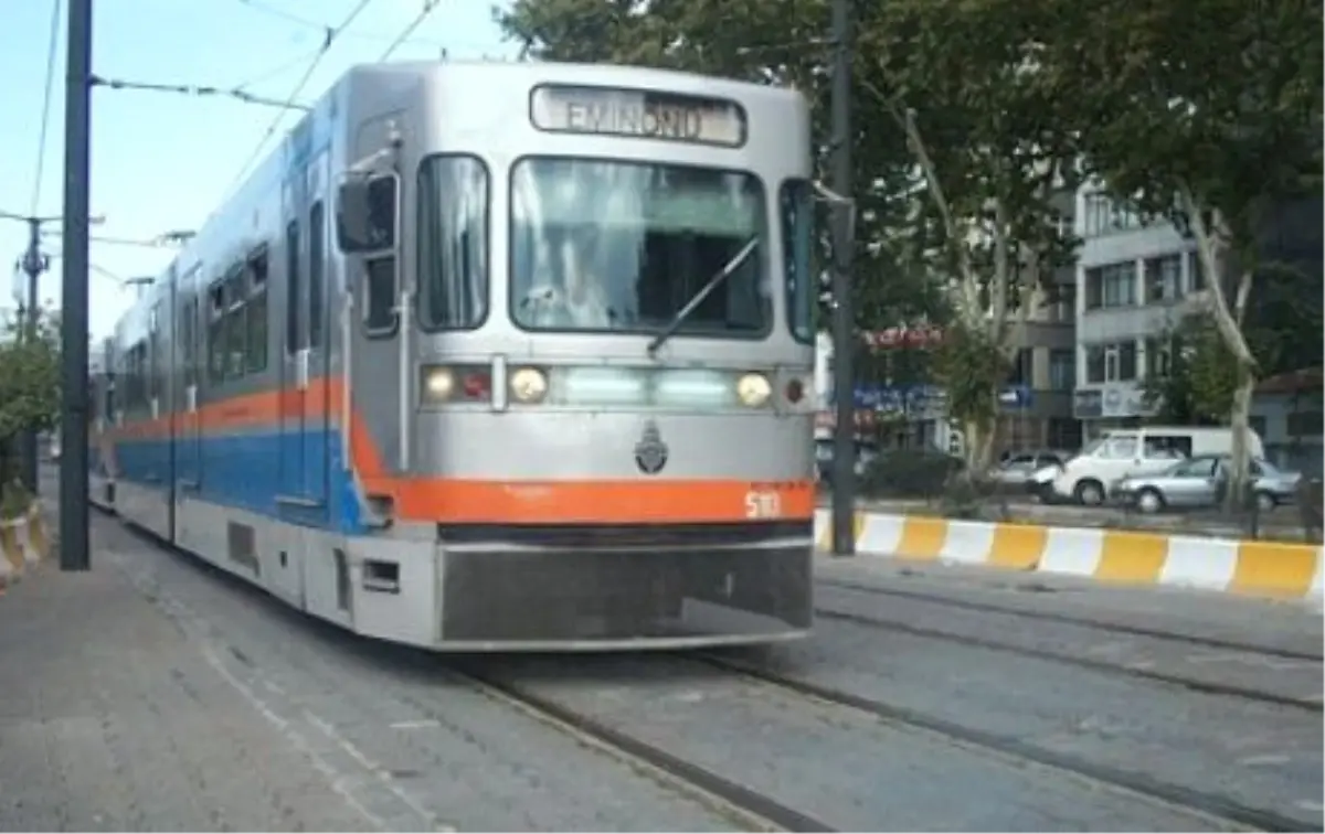 Bağcılar-Kabataş Tramvay Hattında Yenileme Çalışması