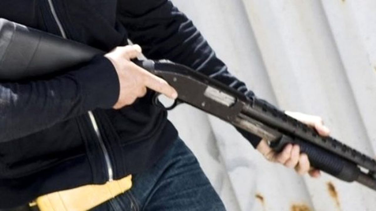 Muş\'ta Barış Toplantısında Ateş Açıldı: 3\'ü Asker 7 Yaralı