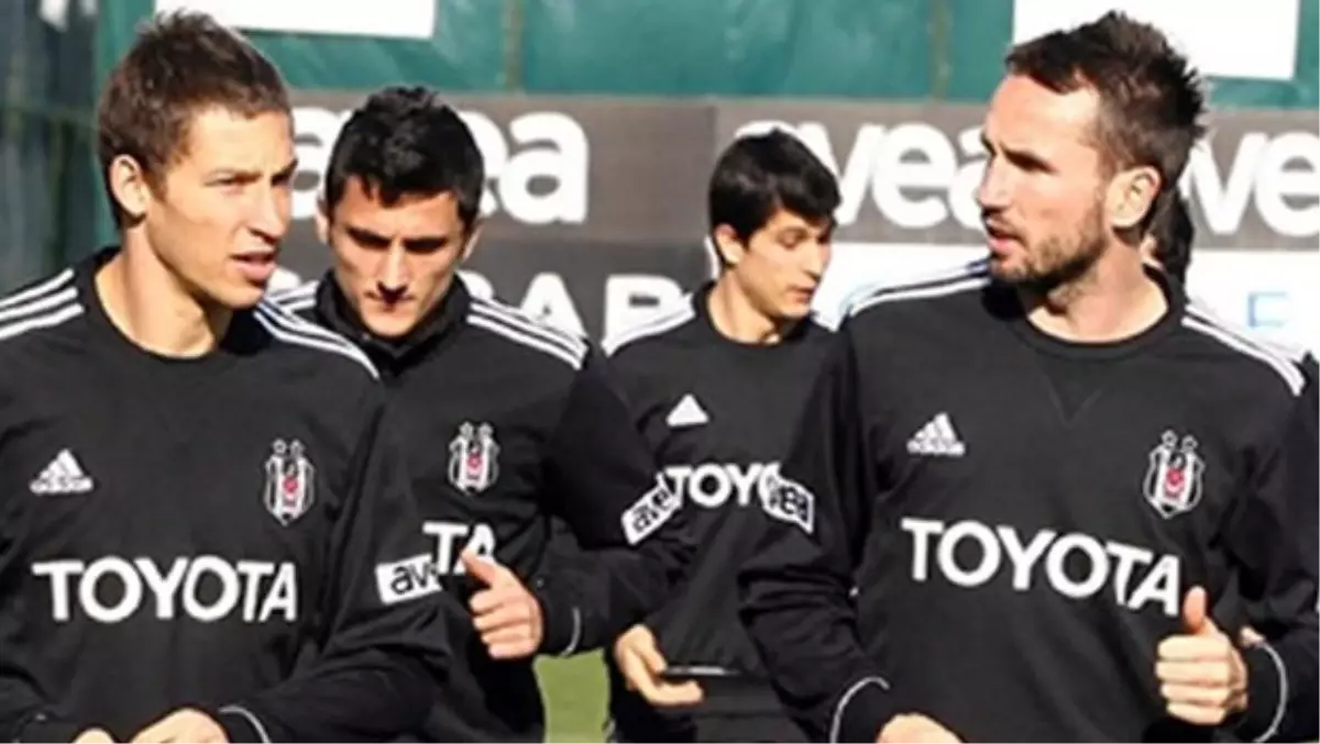 Beşiktaş Almanya\'daki Hazırlık Maçlarını Seyircisiz Oynayacak