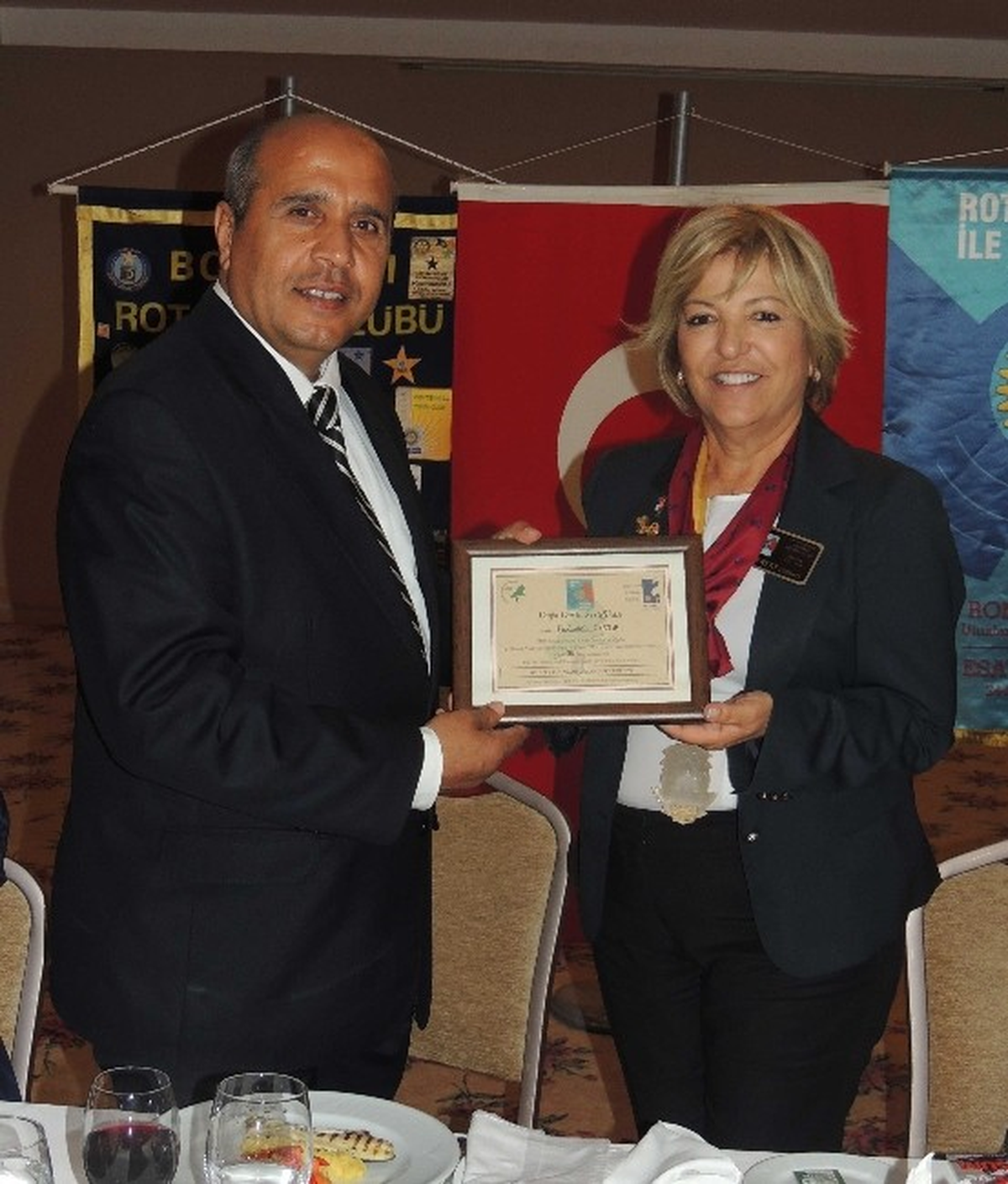 Bostanlı Rotary\'den Roman Çocuklara Destek