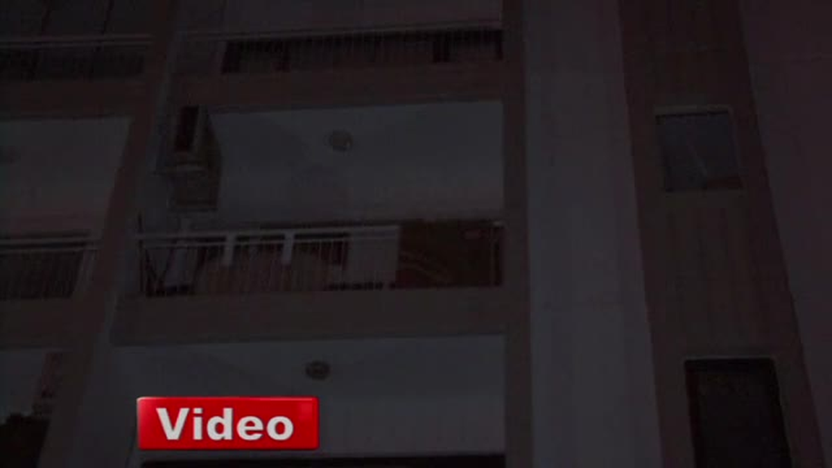 Evde Uyuyup Kalan Adam İçin İtfaiye Seferber Oldu