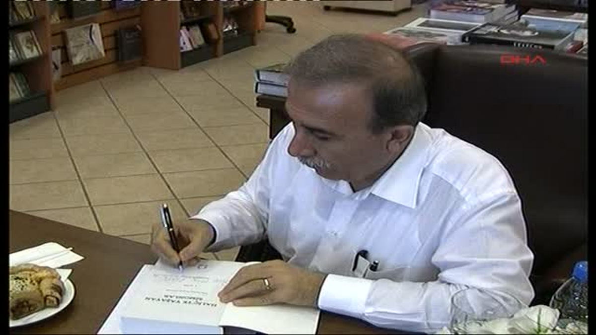 Hanefi Avcı\'nın Arşiv Görüntüleri 2