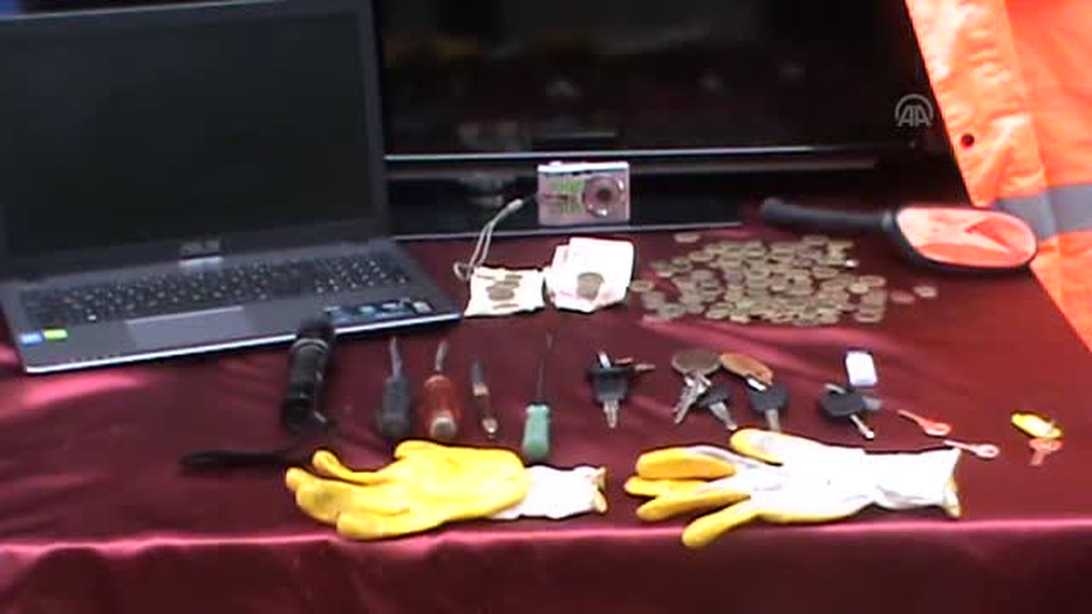 Hırsızlık Şüphelileri Kaza Yapınca Yakalandı