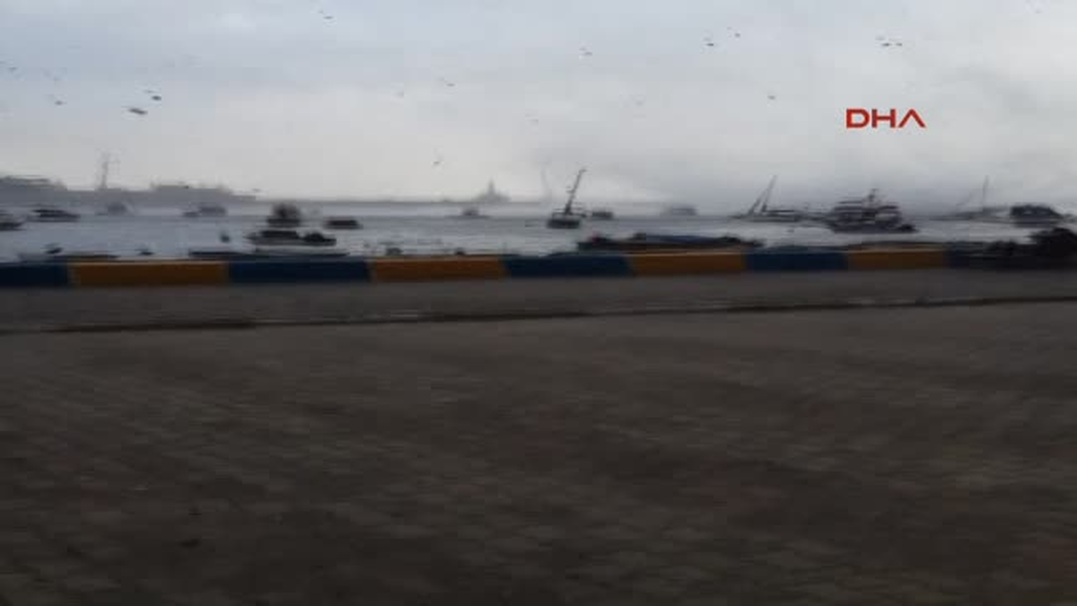 Hortum Tekneleri Batırırken Böyle Görüntülendi