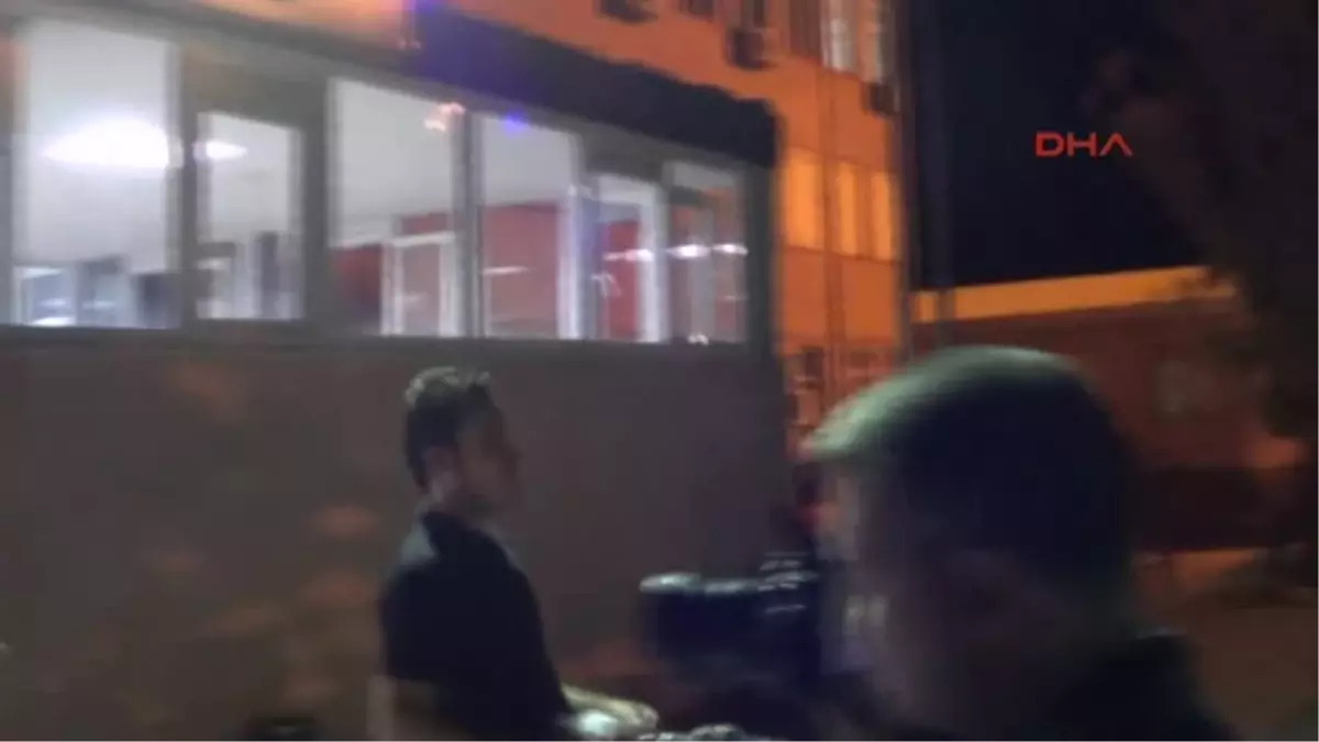 Işid\'in Tarafından Rehin Alındığı İddia Edilen 2 Yabancı Akçakale\'ye Geldi
