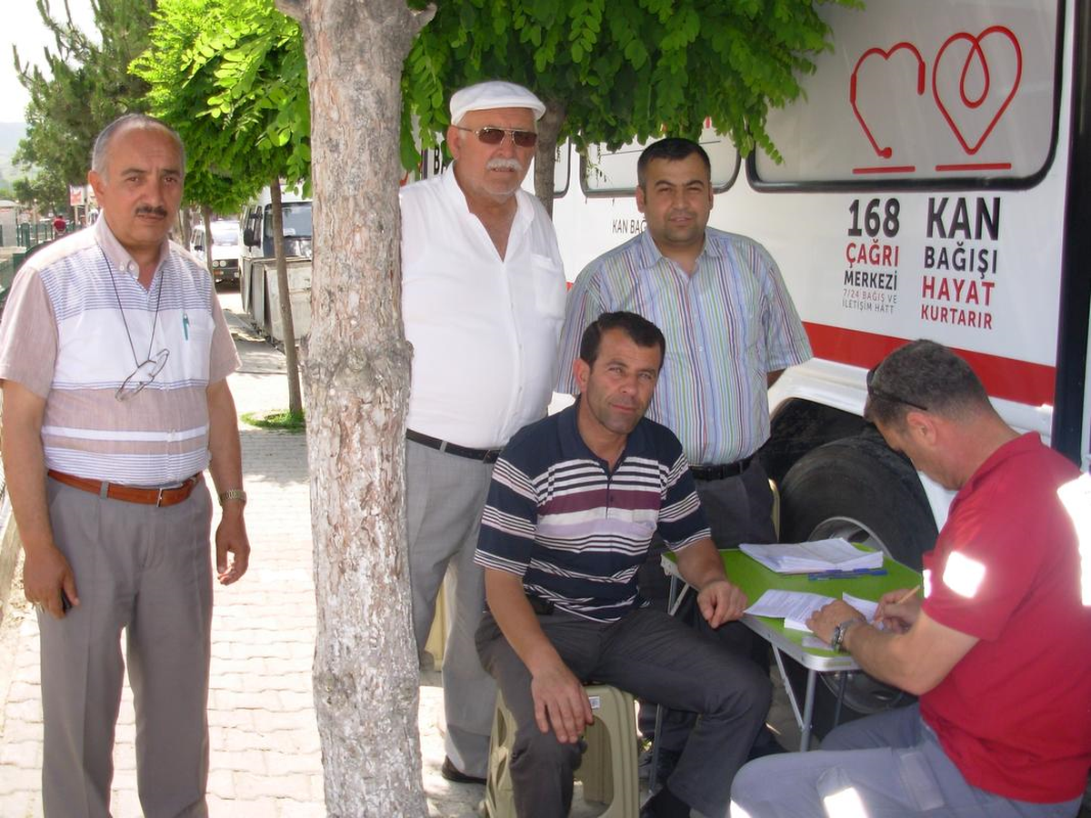 Kavak\'ta Kan Bağışı