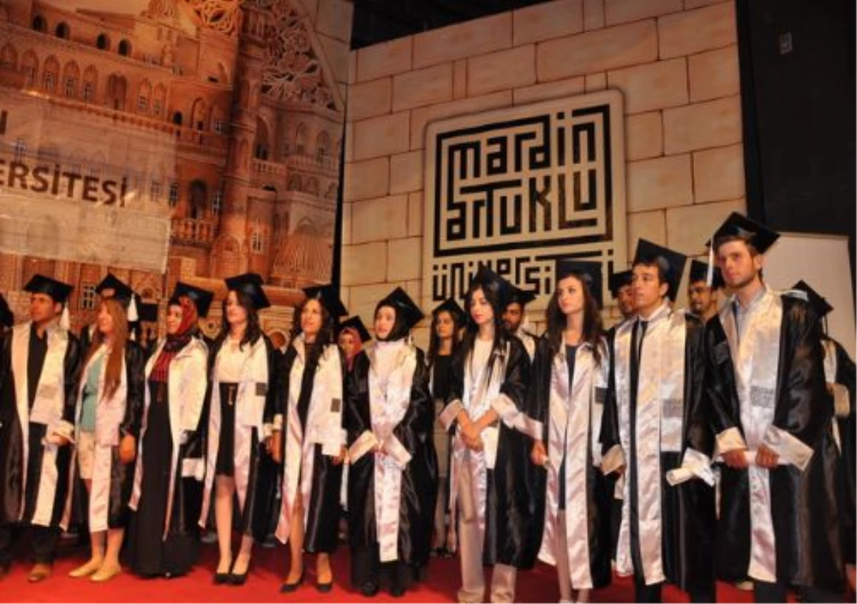 Mardin Artuklu Üniversitesinde Mezuniyet Töreni