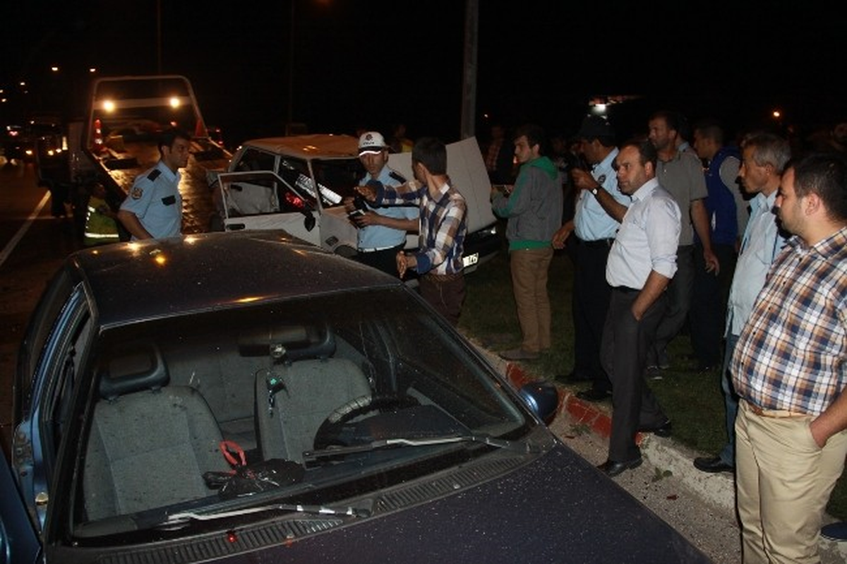 Amatör Futbolcu Trafikte Dehşet Saçtı: 1\'i Çocuk 4 Yaralı
