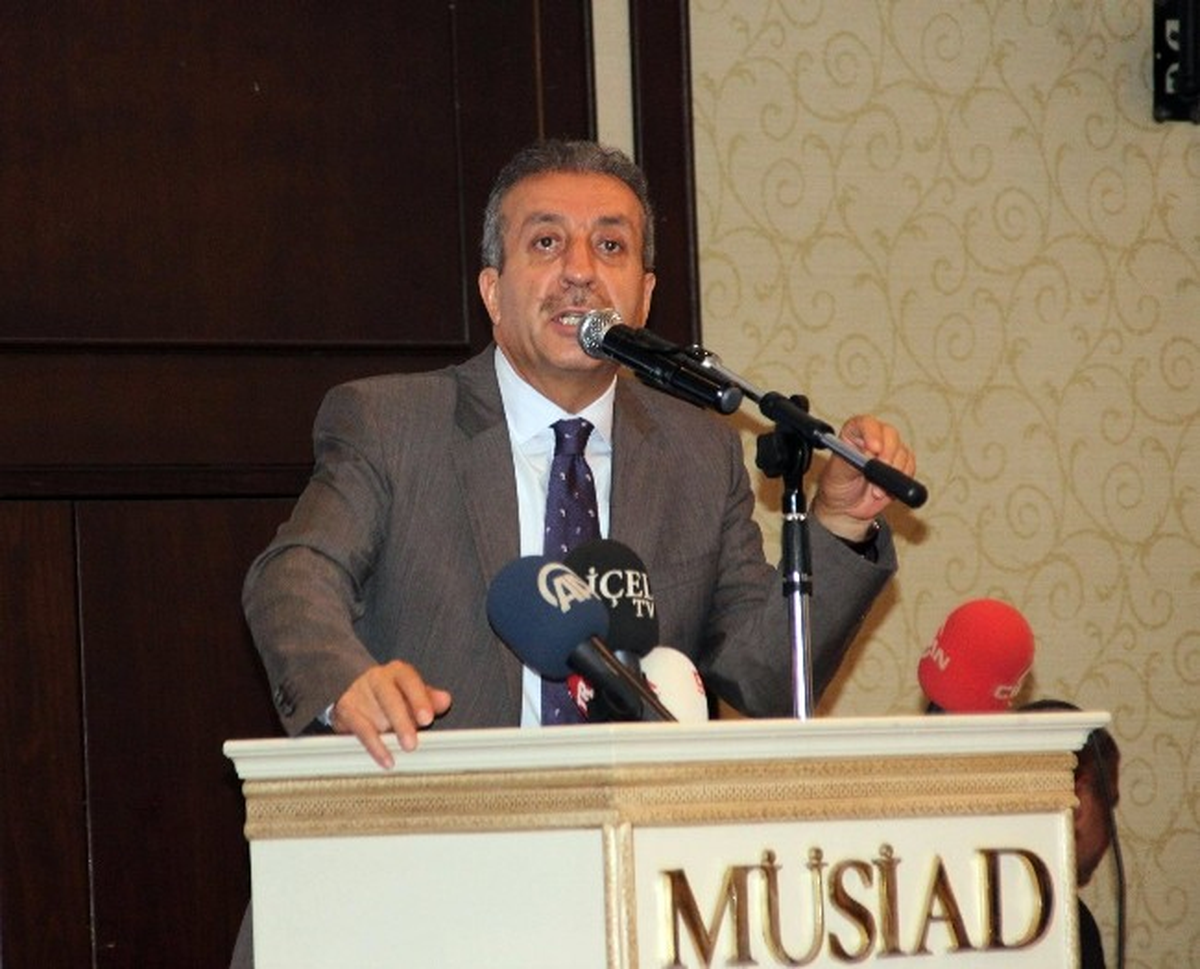 Bakan Eker: "Bugün Maalesef Dünyanın 1 Milyarı Aç, 1 Milyarı Obez"