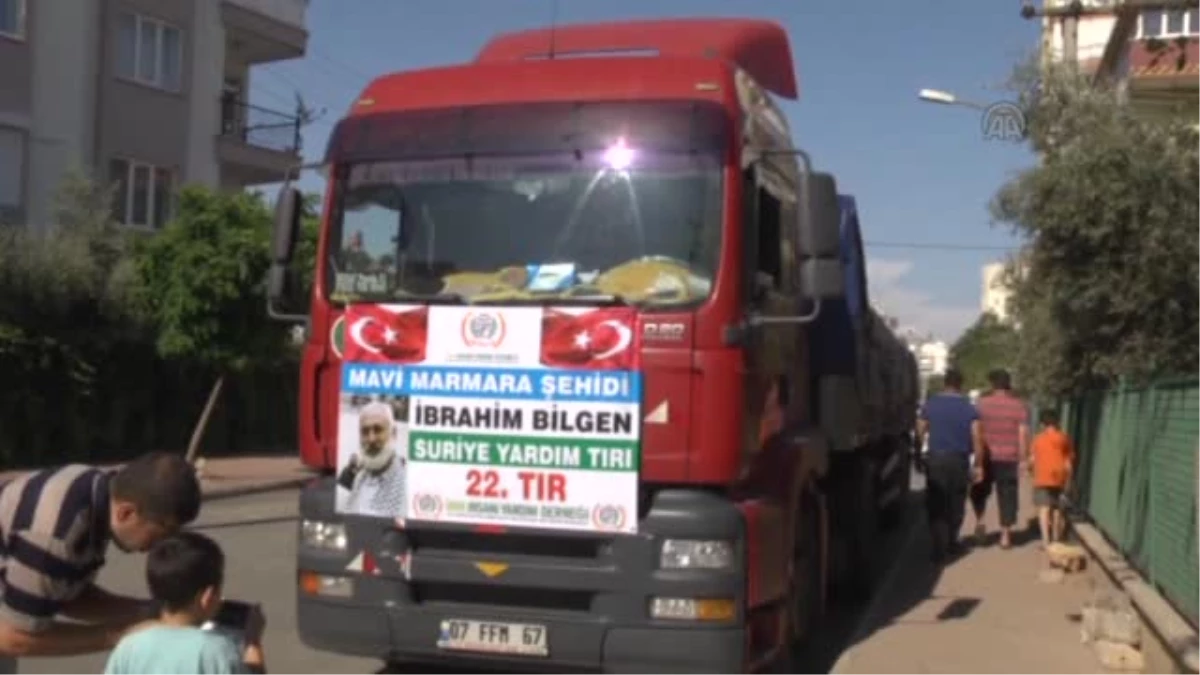 İHH, Kilis'teki Suriyeliler'e 26 ton un gönderdi -