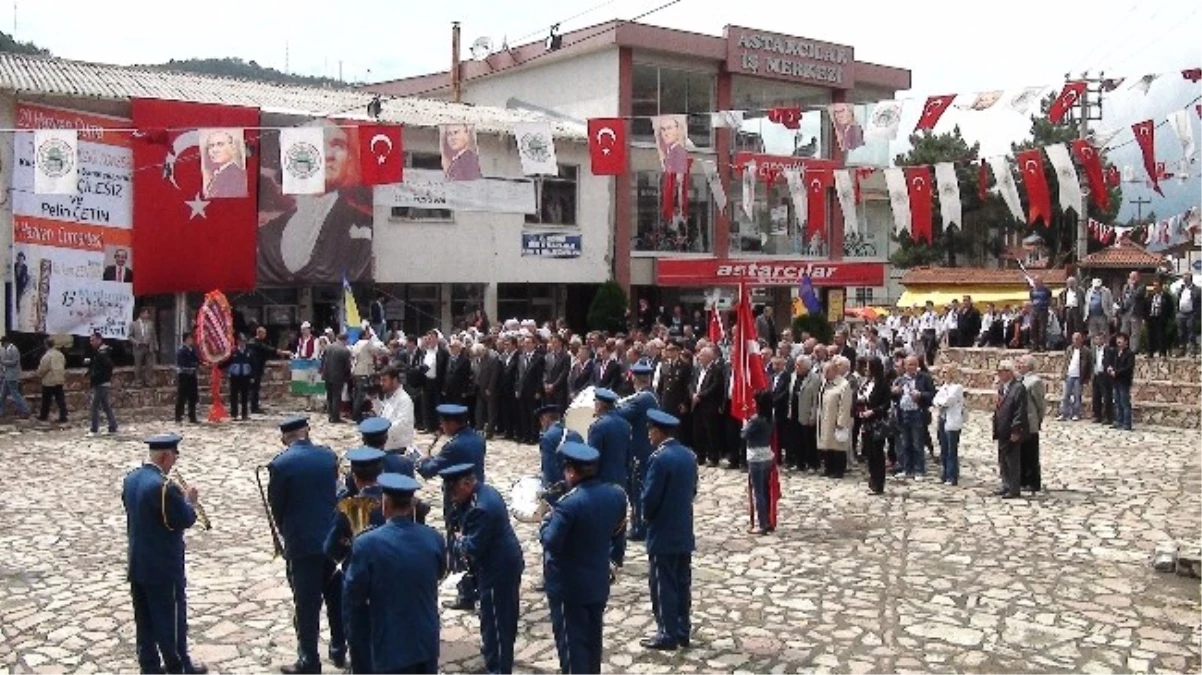 İpekyolu Festivali\'ne Köylülerin Eylemi Damga Vurdu