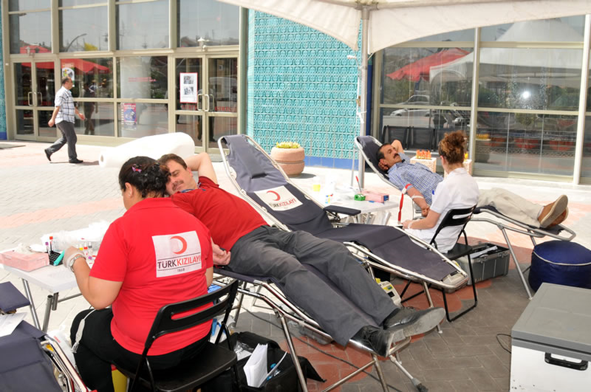 Keçiören Belediyesi Kan Bağışı Kampanyası Düzenledi
