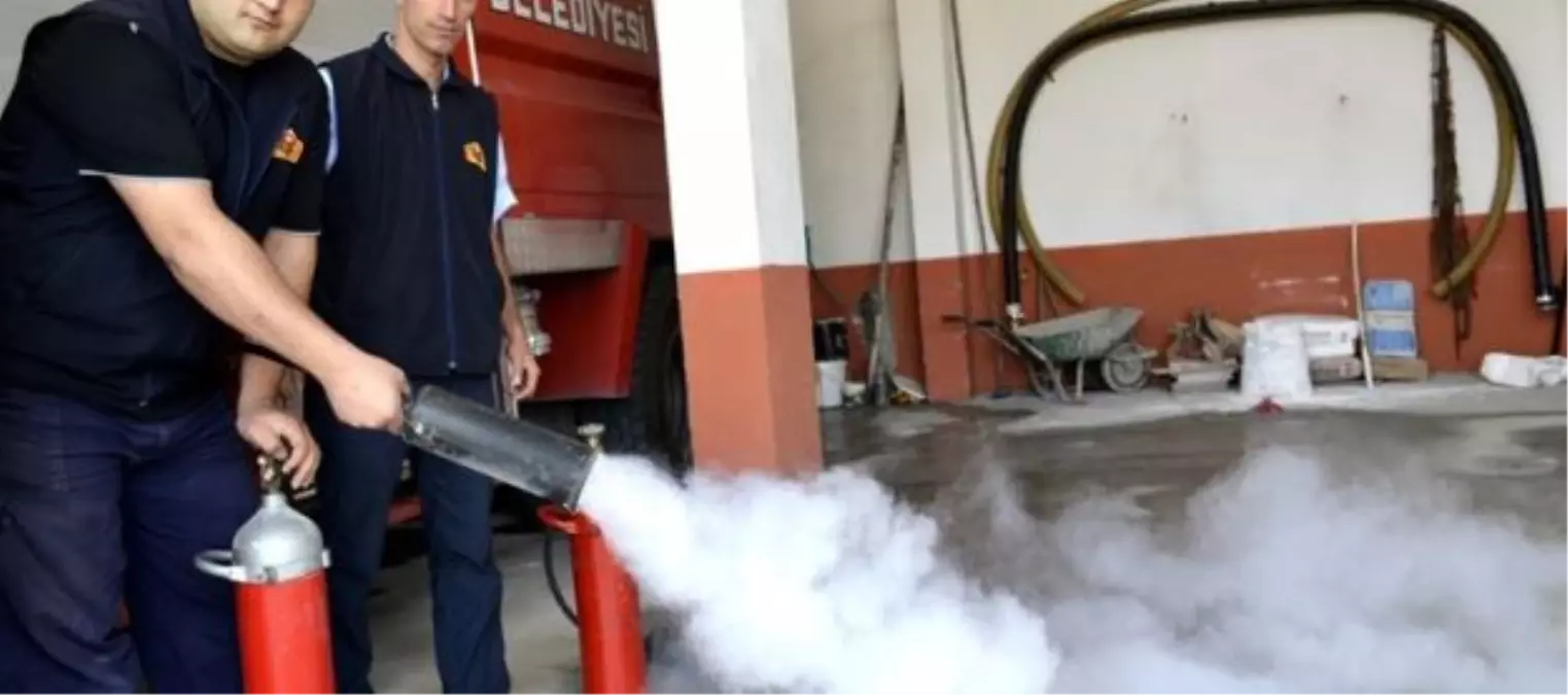 Yılan Yakalama Timi Görev Başında