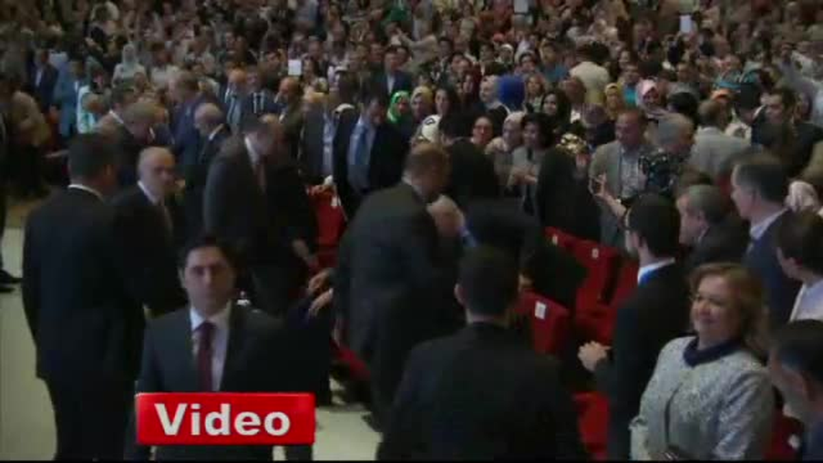 Başbakan Erdoğan: \'Demokrasi Sandıkta Başlar ve Tecelli Eder\'