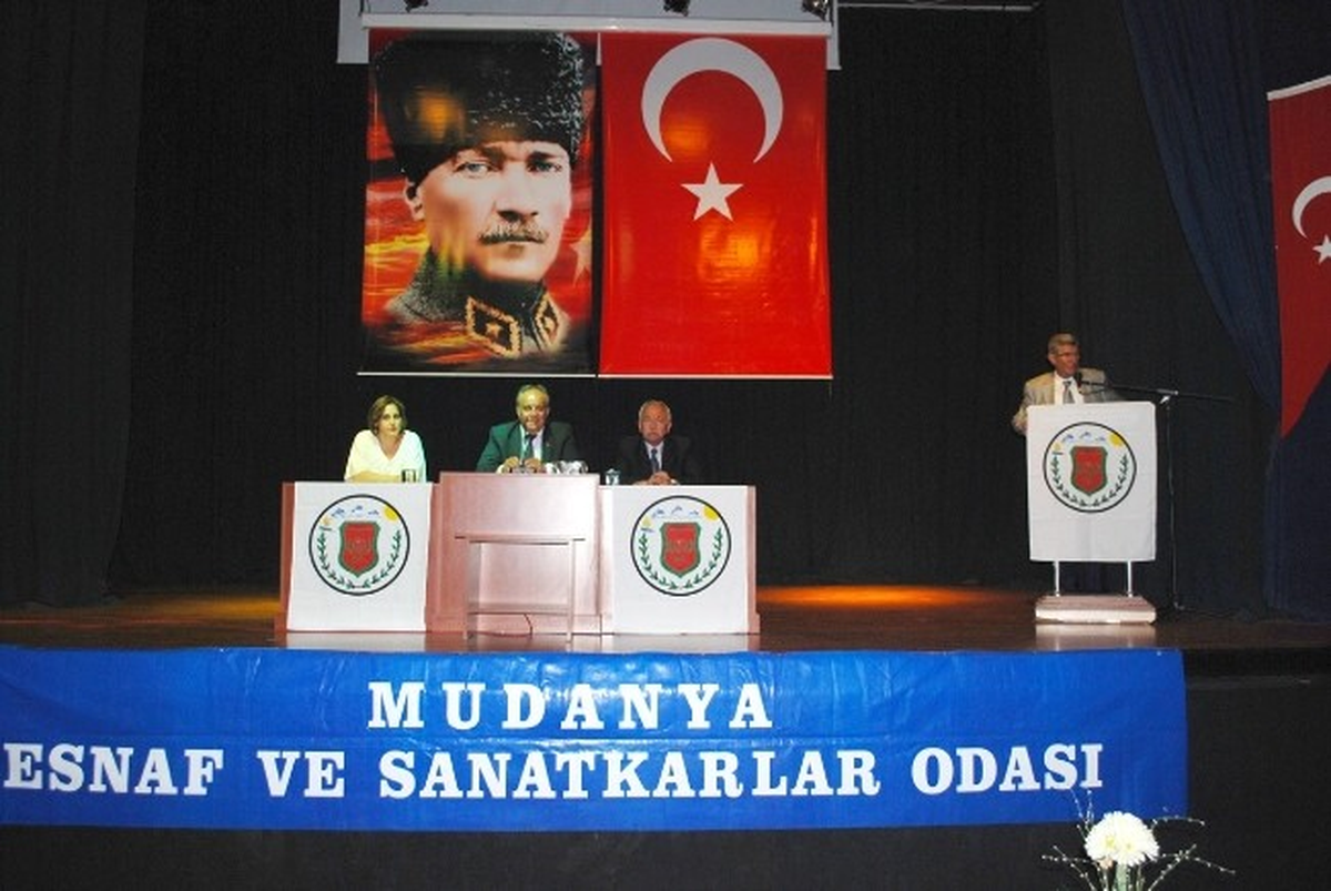 Başkan Türkyılmaz ve Arif Tak\'ın Avm Polemiği
